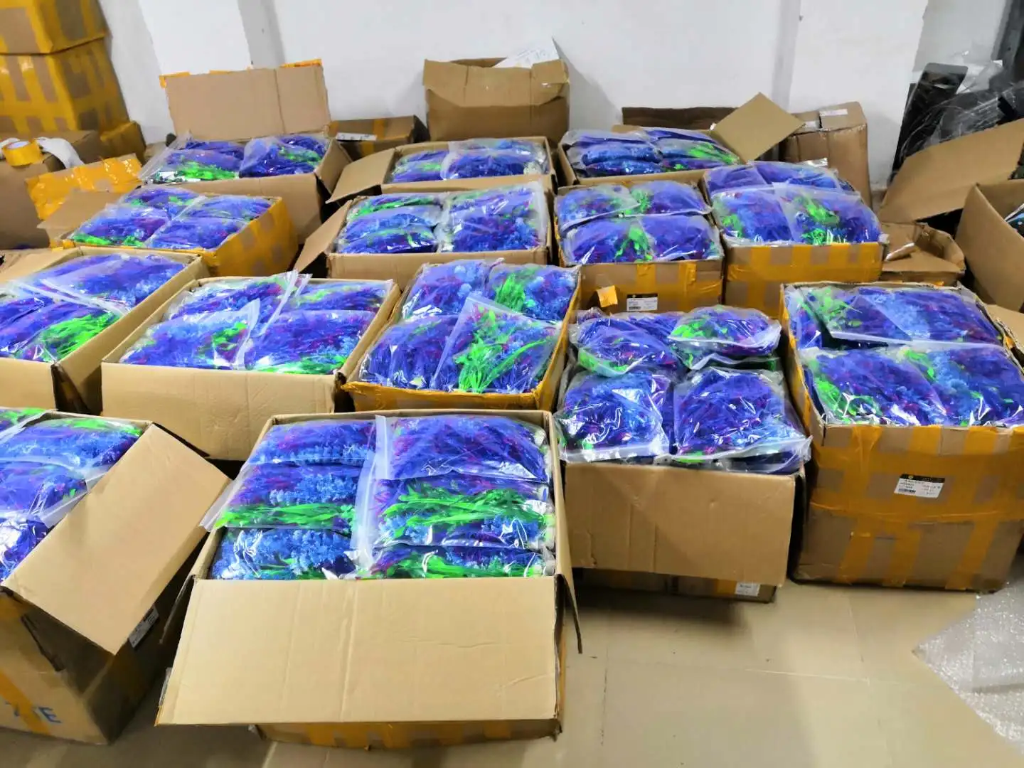 Wholesale Artificial Plastic Plants Aquarium Decor Fish Tank Decoration Ornament