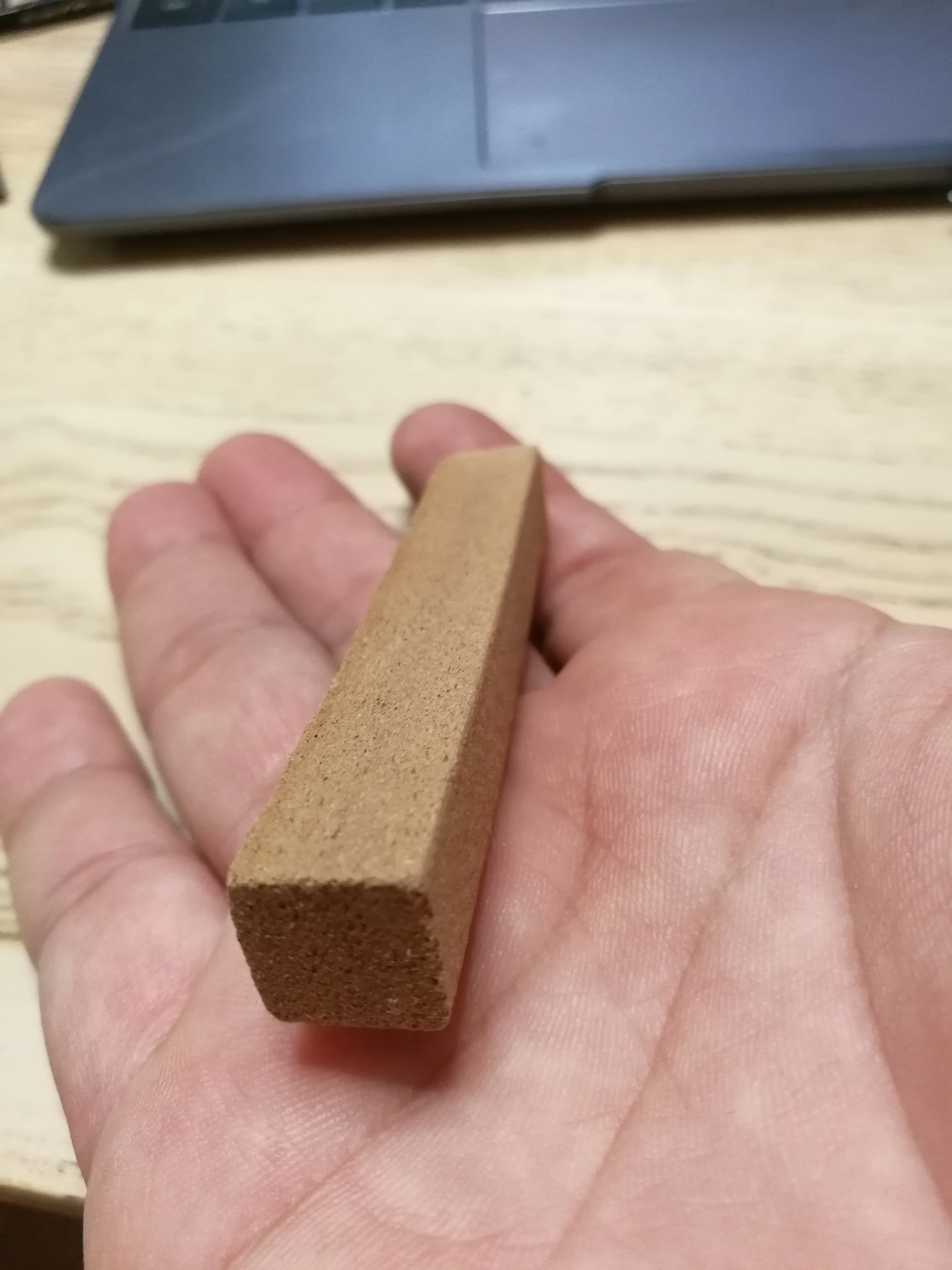 High Standard Oud sticks Natural Aga wood no chemicals for Arabic Wholesale