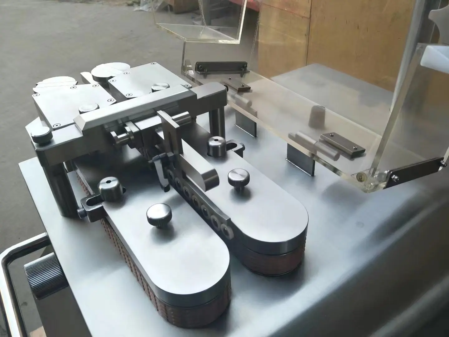 High Quality German Sausage Linker And Cutter/Sausage Cutter Machine