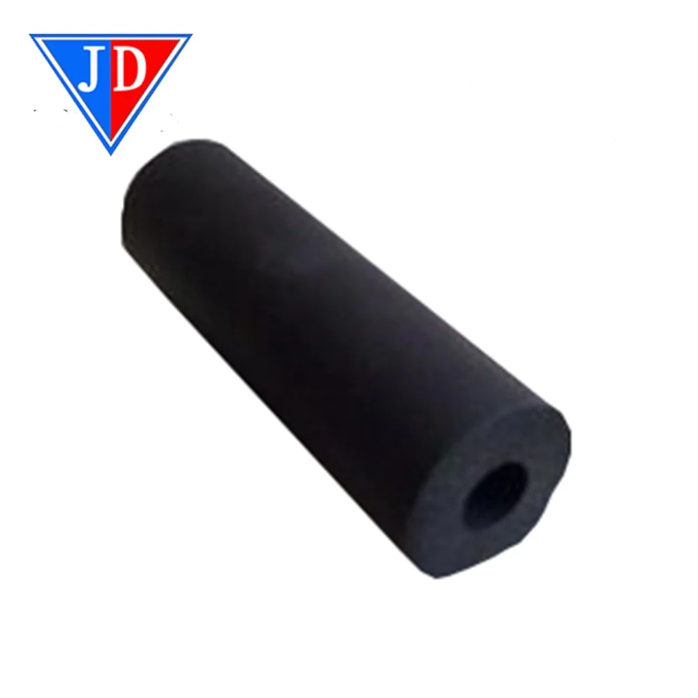 Водонепроницаемая изоляция труб из черной резины и пены 28 мм