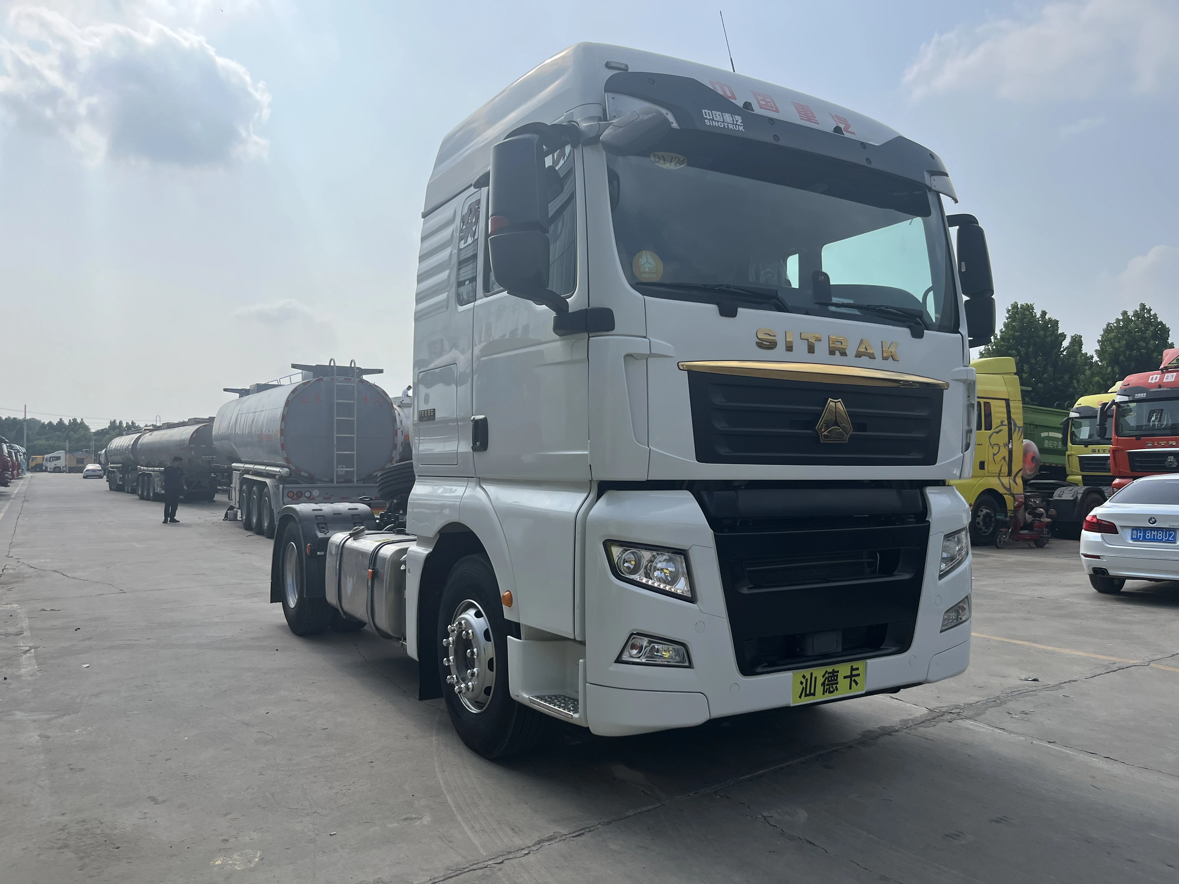 2024 Top Quality Automatic Gearbox Sinotruk SITRAK 4X2 C7H Truck Head