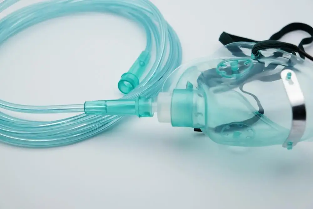 Factory price quality adult and child Disposable medical pvc oxygen face mask with oxygen