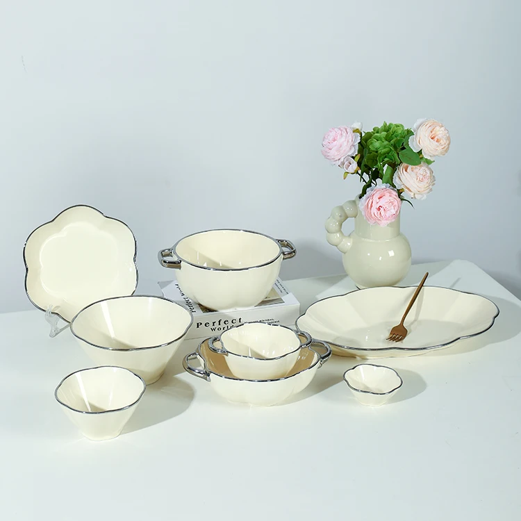 Nordic Style Home Restaurant Luxury Ceramic Tableware Bowl And Plates Porcelain Dinnerware Set Ceramic Dinner Set