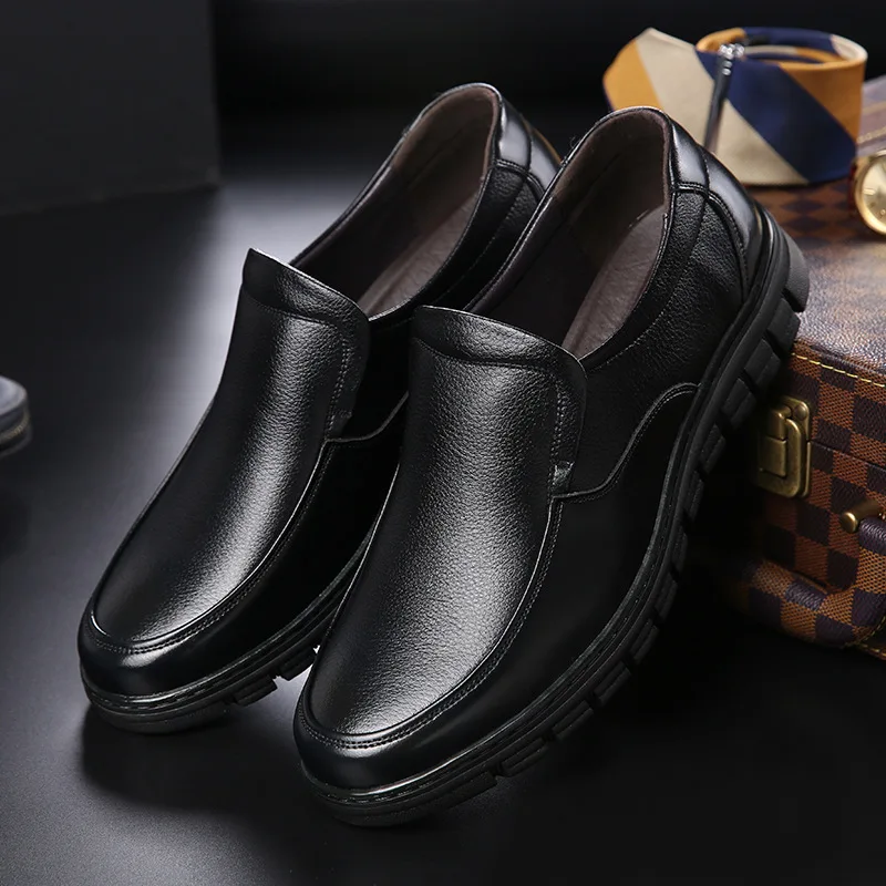 
GUGUTREE 38-44# men flat soft sole Middle-aged and elderly father casual dress shoes 