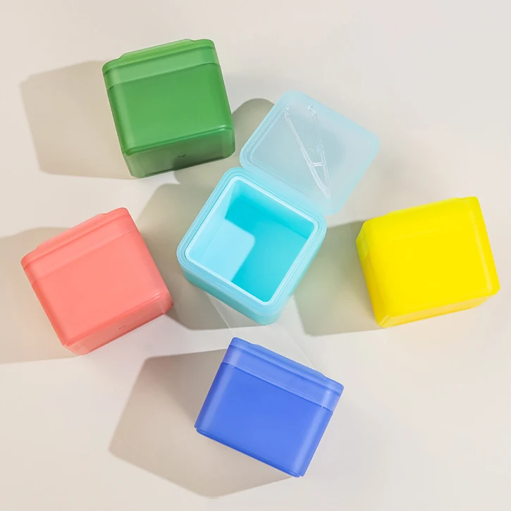 Macaron Color Cosmetic Dispenser Bottle Refillable Square Jar Replaceable Inserts Lid Made PET PP Material Tweezers Included