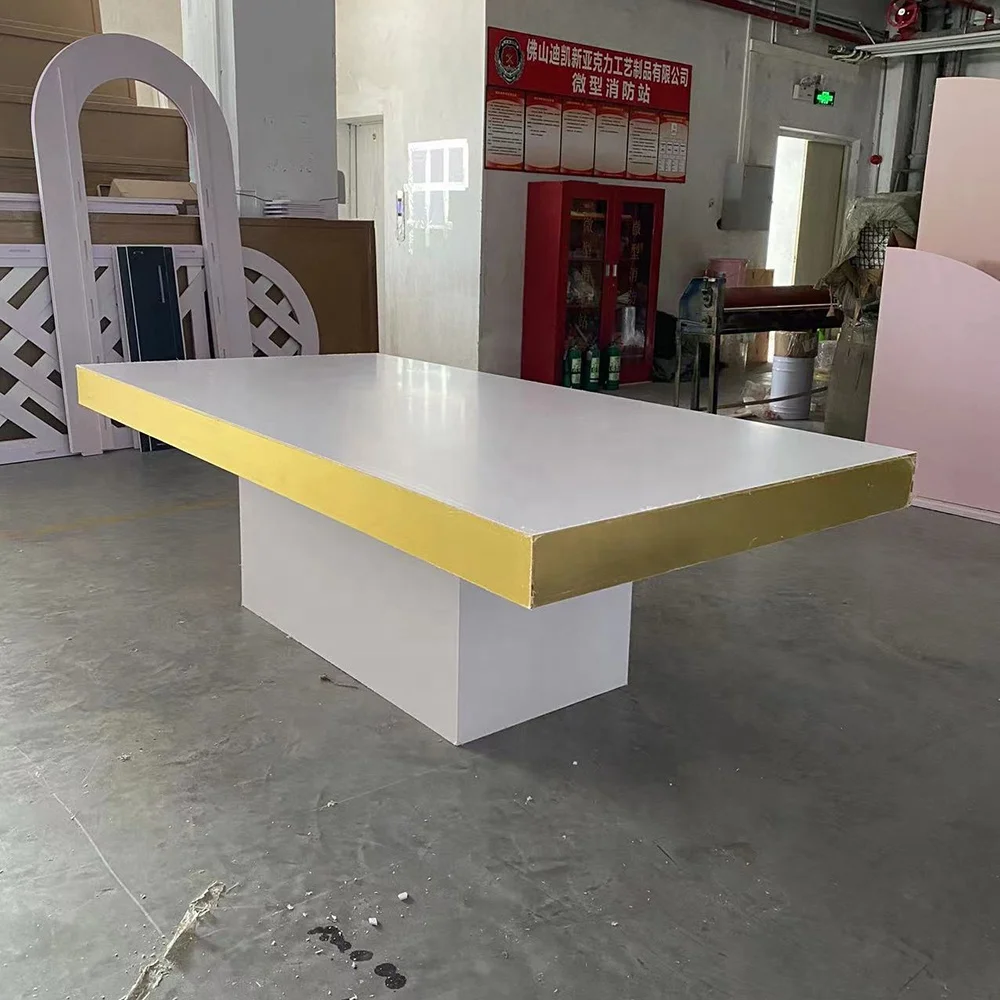 Banquet Antique Door Style Acrylic Coffee Table For Weddings Mirror Table