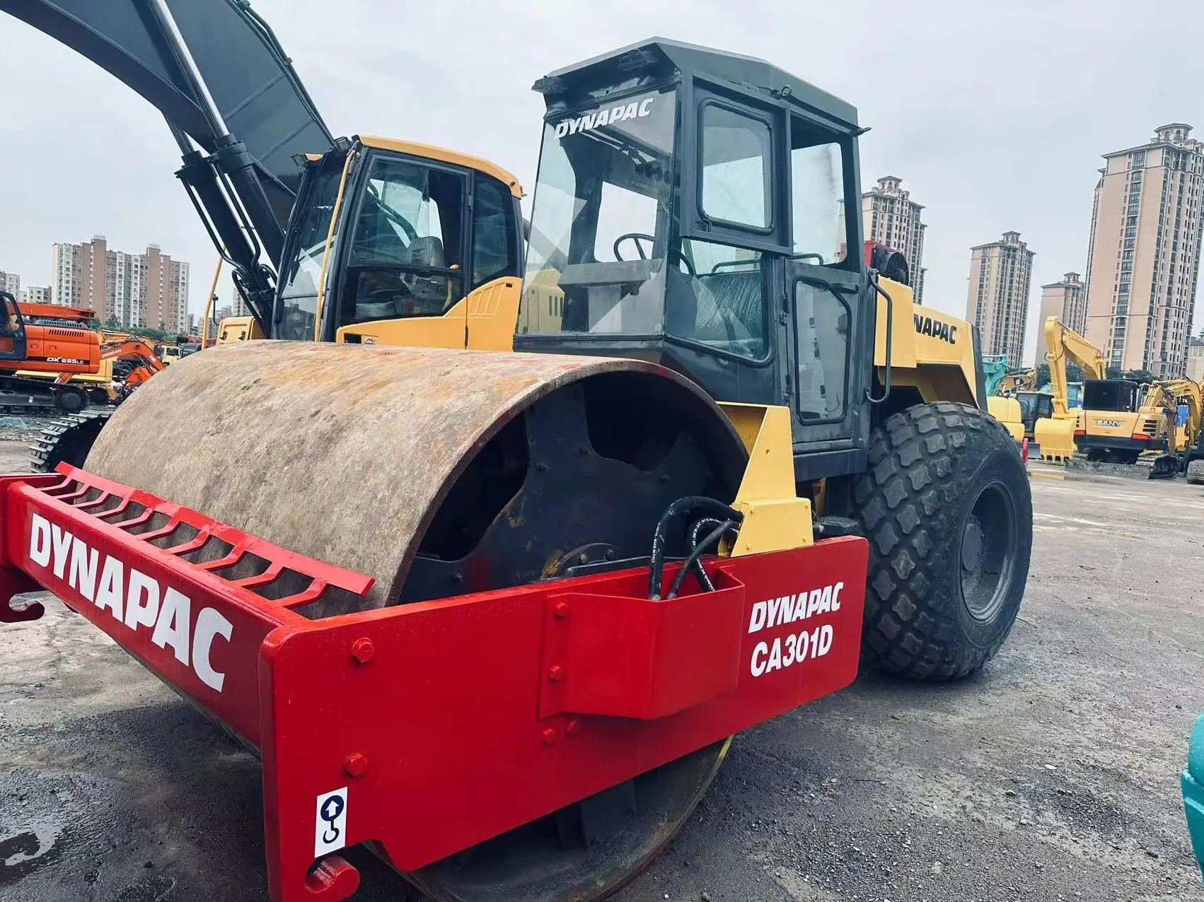 Used Road Roller DYNAPAC CA301 second hand construction machine ready to work in sale