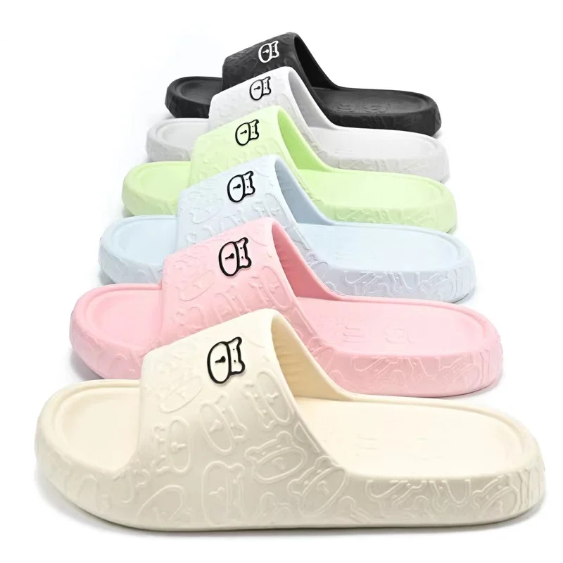 Economical Wholesale Bath Slippers EVA Bear Bathroom Sandals Fashion Soft Sole Anti-slip Shoes Women
