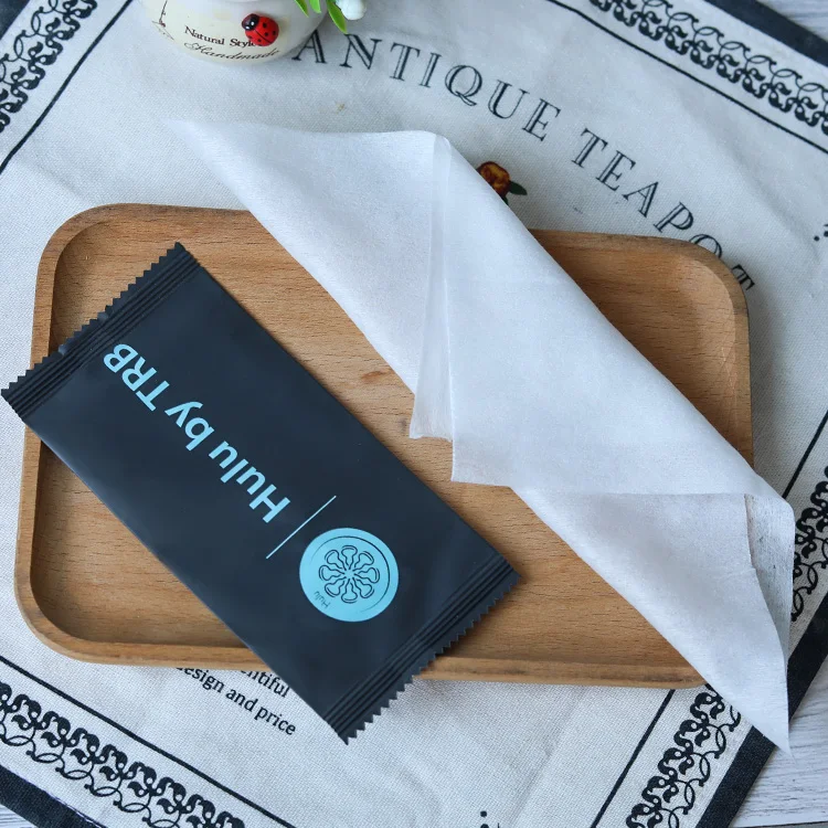 OEM Airline/Train hand and face cleaning wet tissue disposable wet wipes