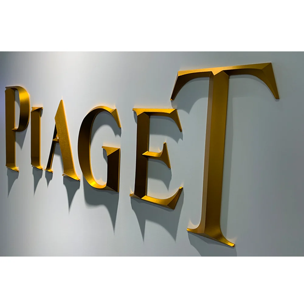 Low MOQ Wholesale Golden Non-luminous Large Wall School Decoration Solid Sign 3D Name Letters