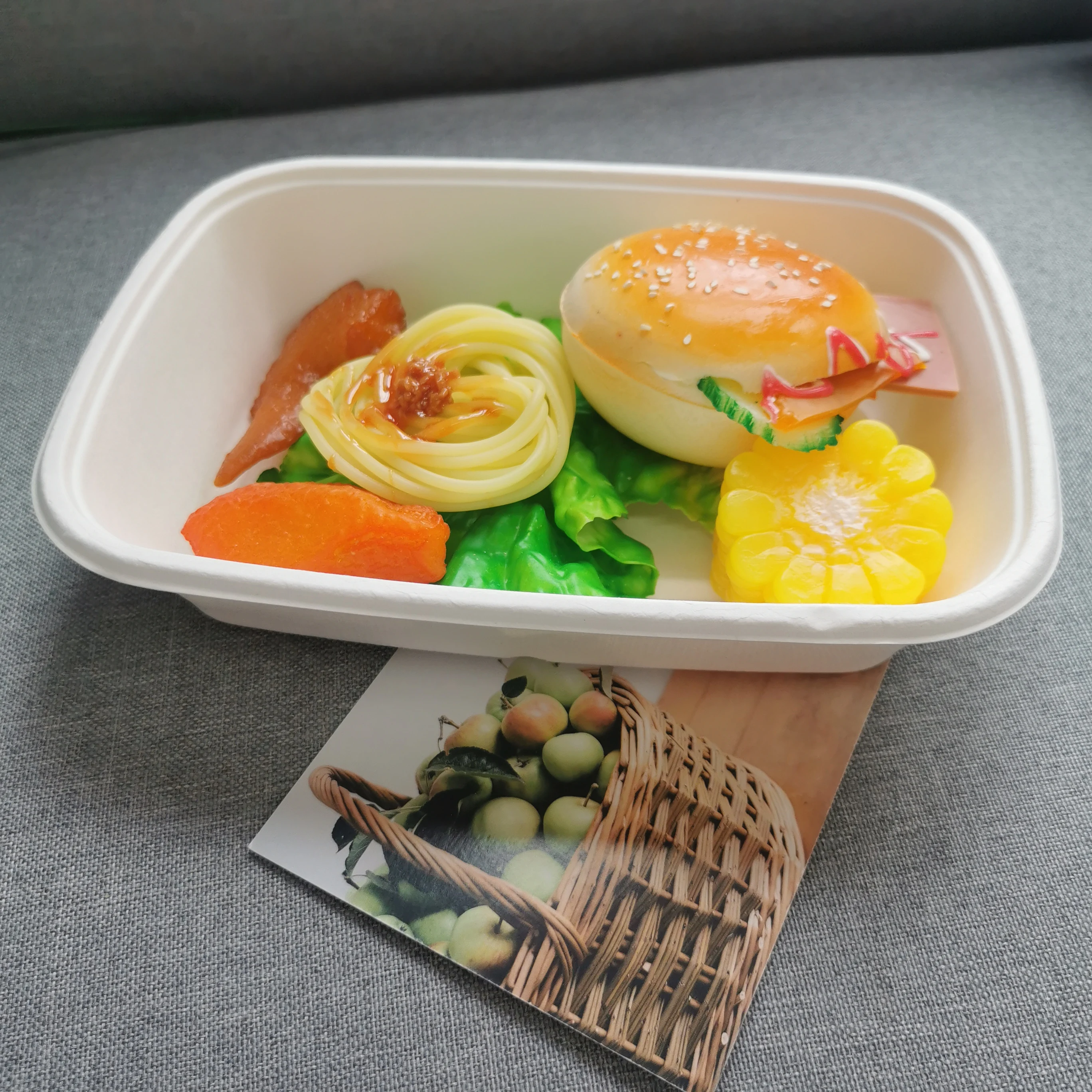 100%Biodegradable Sugarcane Bagasse Disposable Takeaway 8'*6' Food Tray With Lid