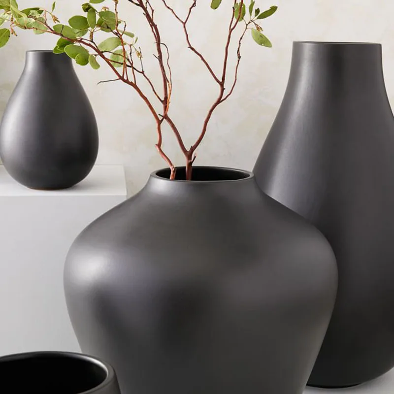 Best Selling Stylish Modern Custom Decorative Pure Black Ceramic Vases