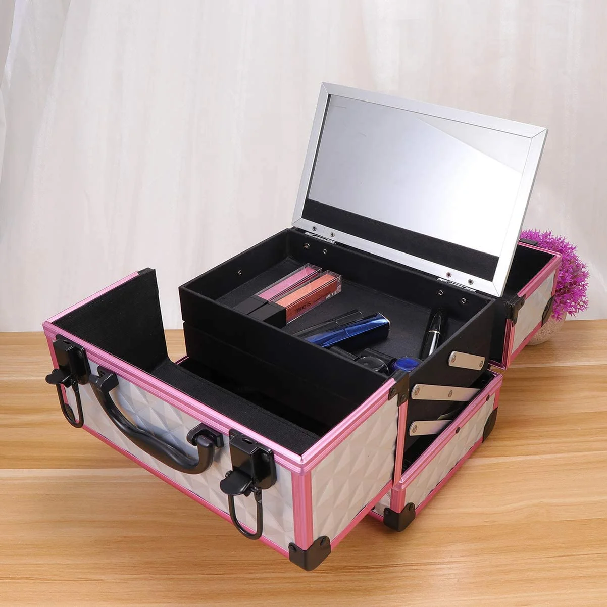 OEM Professional Portable Hard Train Makeup Case Aluminum Cosmetic Case Beauty Box