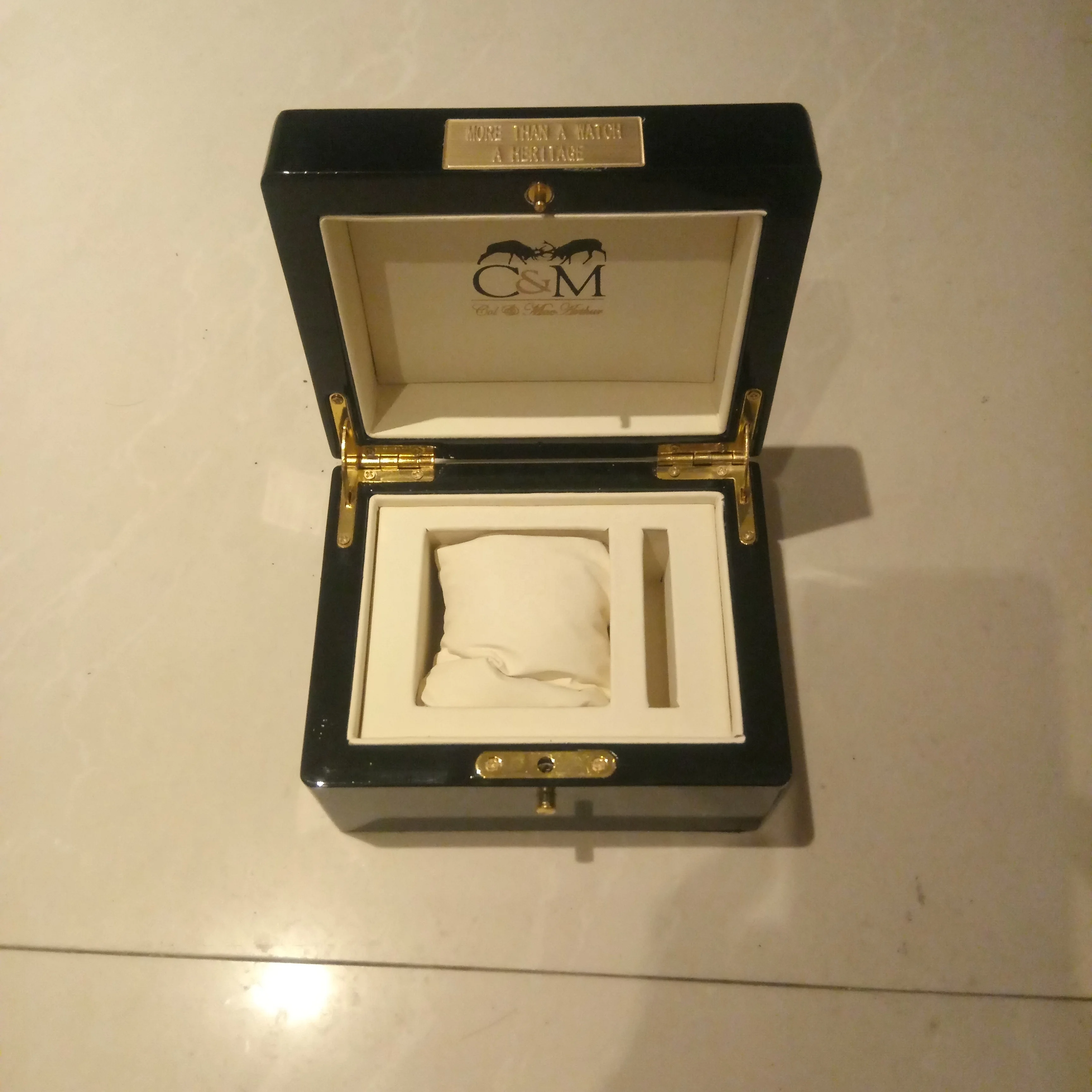 luxury wooden box watch wooden watch box black custom logo  for single watch hot sell From Nanhai,Foshan,Guangdong,China