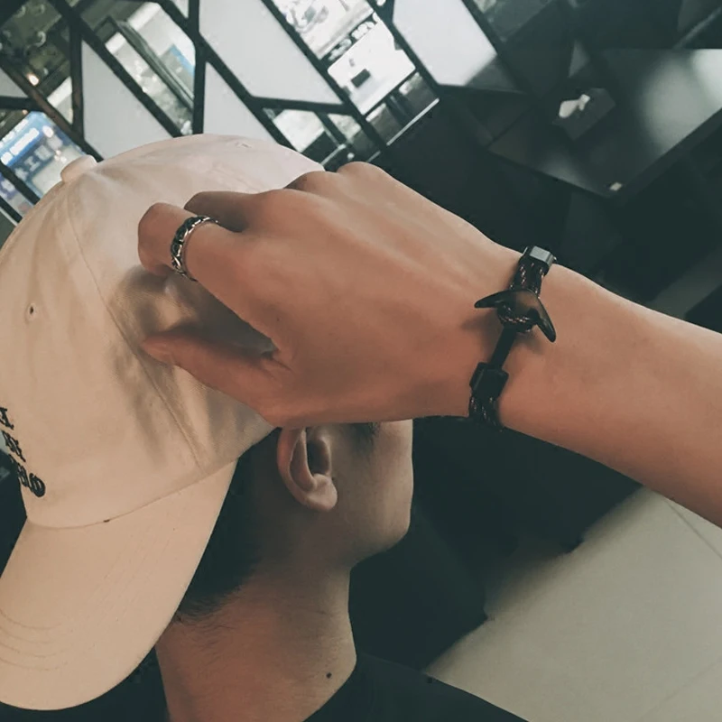 factory wholesale men fashion paracord bracelet survival rope wrap anchor bracelet