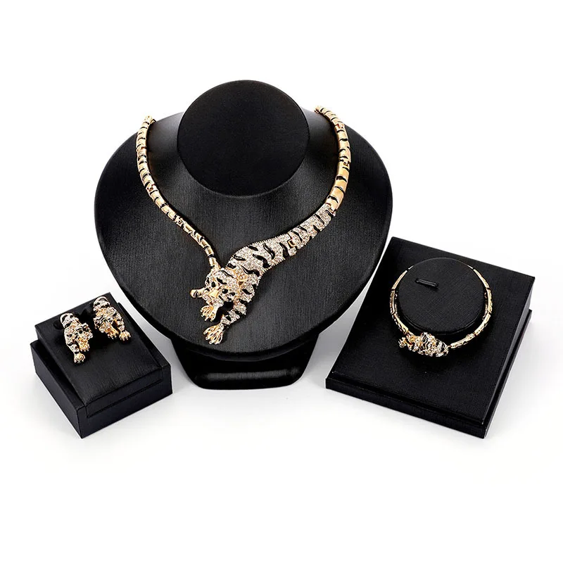 High End Fashion 14 K Gold Hip Hop Tiger Choker Necklace Earrings Jewelry Set 3 Pieces Set For Women