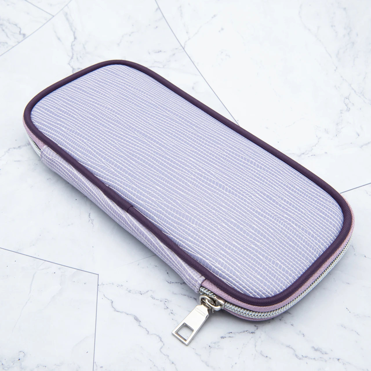 High Quality 7-Piece Lavender Essential Makeup Brush Set for Face Powder Foundation Concealer Eyeshadow Application with Pouch