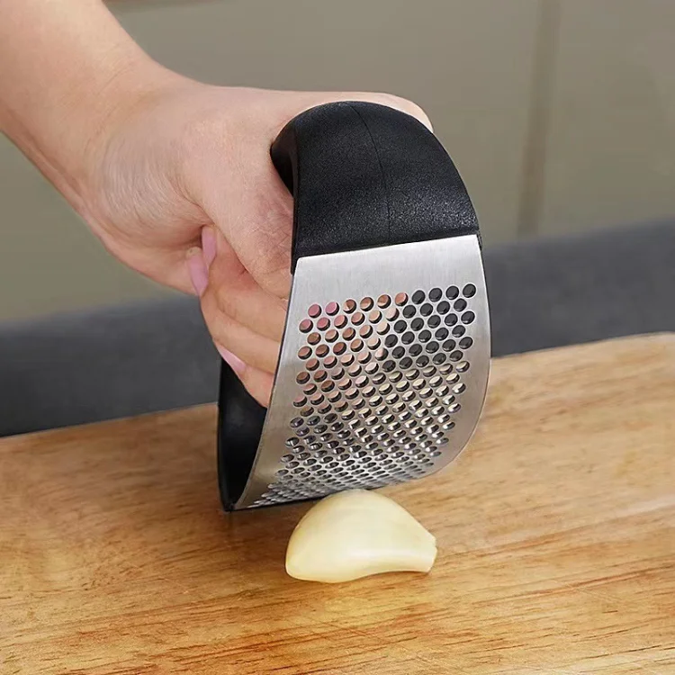 New Portable Manual Garlic peeler Rocker Crusher Masher Heavy Duty Garlic Mincer Chopper Stainless Garlic Press