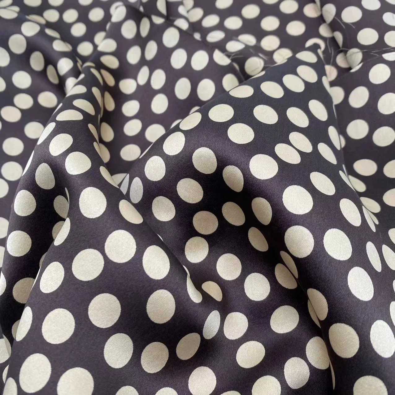 Oeko tex 100 Wholesale Custom Satin Silk Pure Natural Silk 25momme Charmeuse Fabric Women