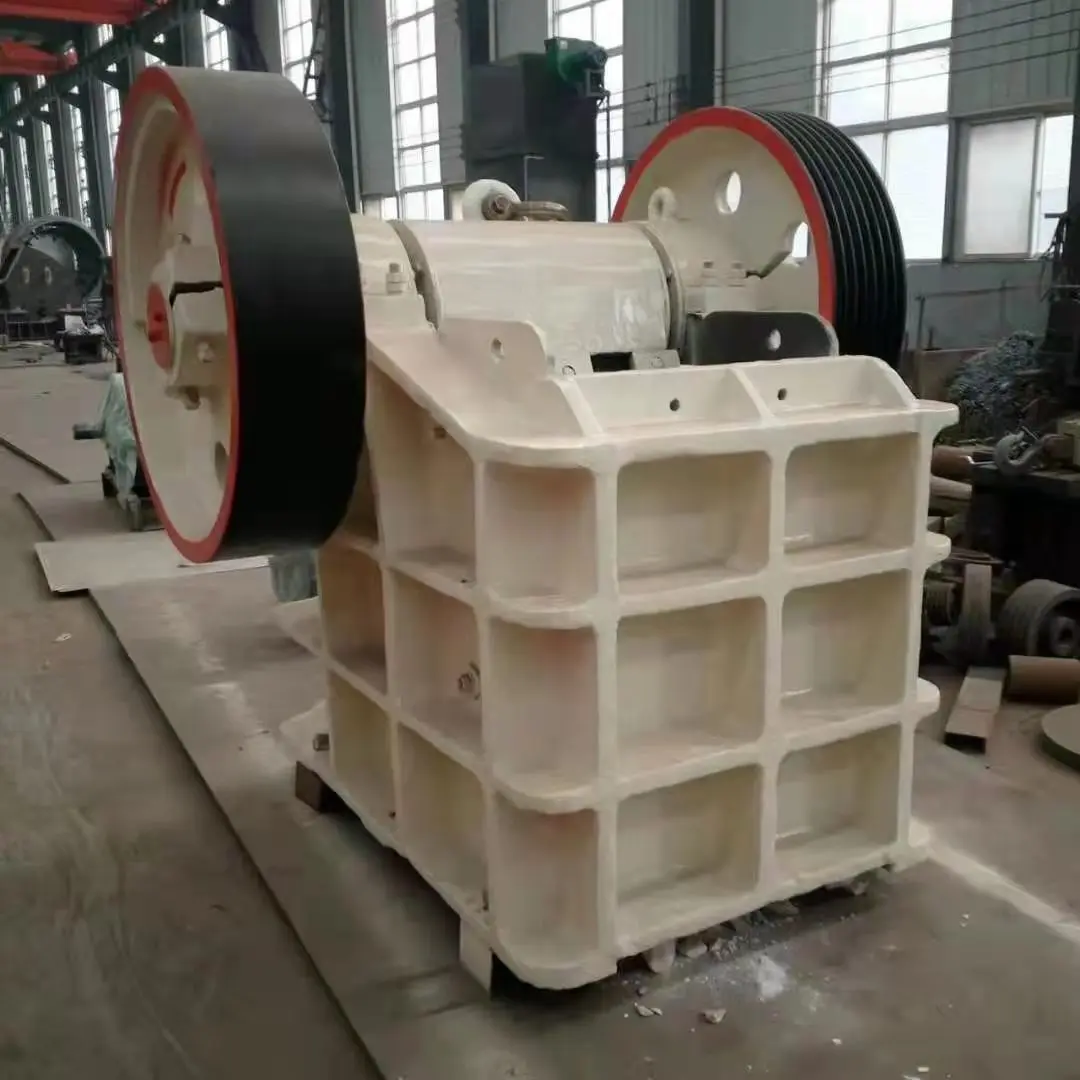 Portable Plate diesel Engine 400 600 Stone Used Small Mini Hydraulic 250 Mobile 100tph Ore Quarry Jaw Crusher for Sale
