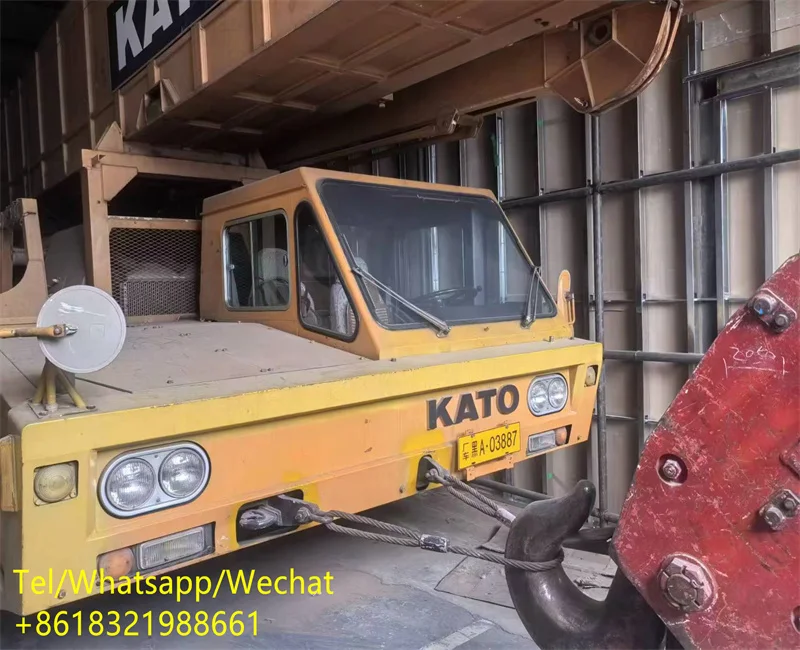 Japan Used KATO NK-1200 truck crane 120ton Kato NK-1200 truck crane