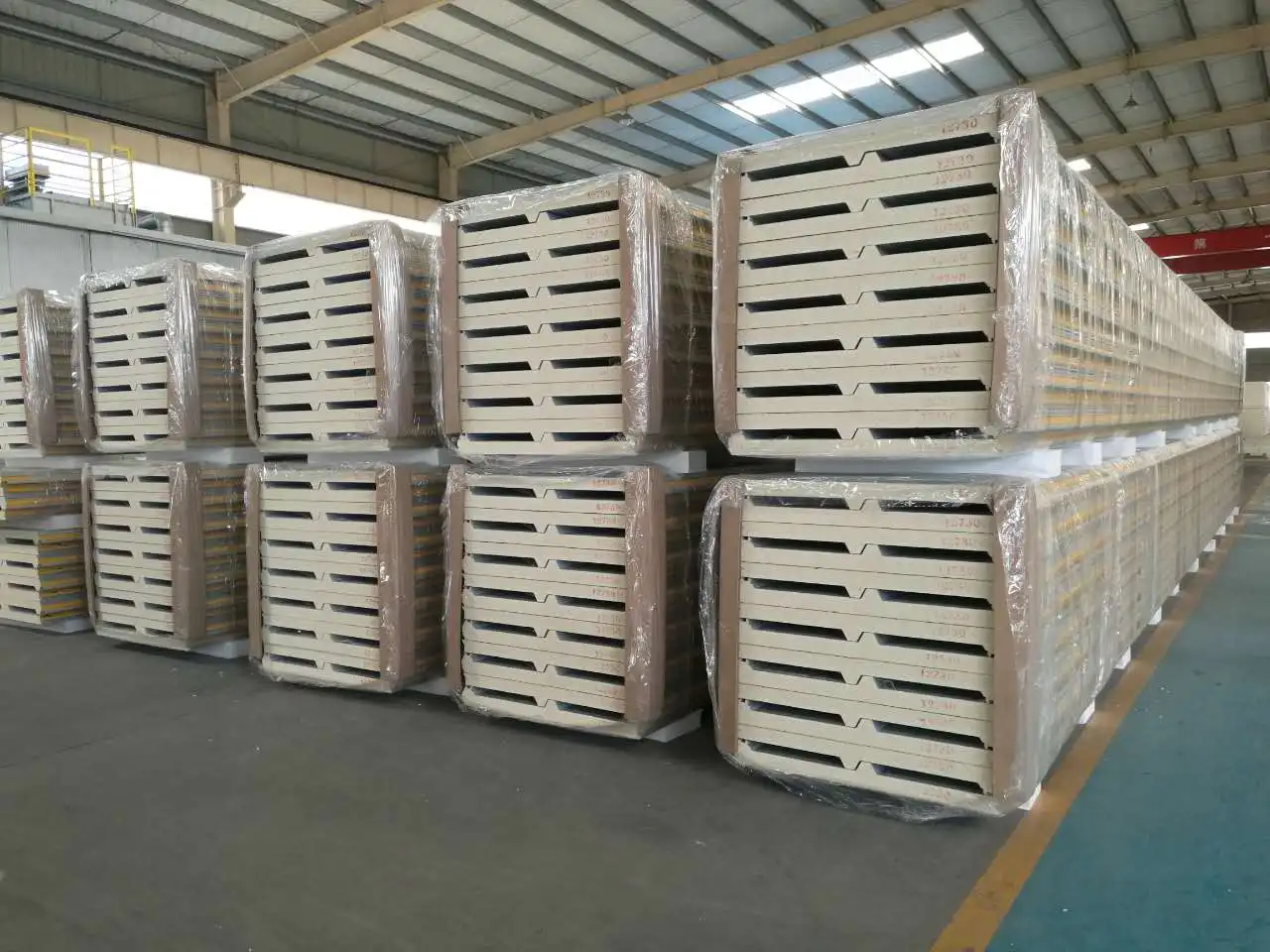 Polyurethane Sandwich Panel Cold Room Storage Warehouse Insulation Sandwich Panels/Boards external wall carving board