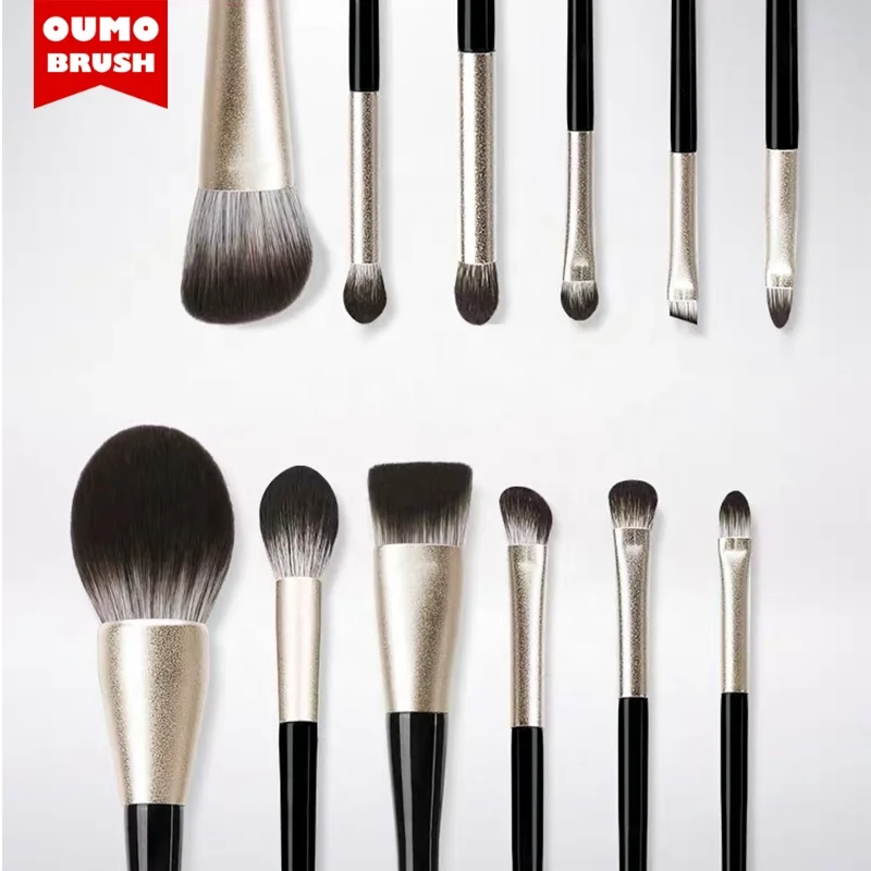 OUMO  wholesale  good quality vegan makeup brush set with bag case 2022