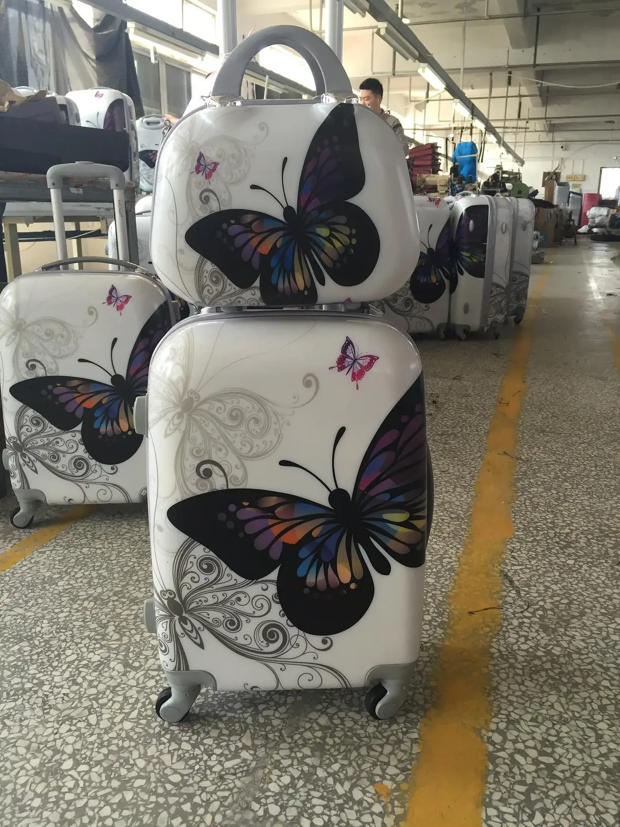 
New products ABS+PC bright color travel luggage trolley suitcase with printed picture PC travel trolley luggage 