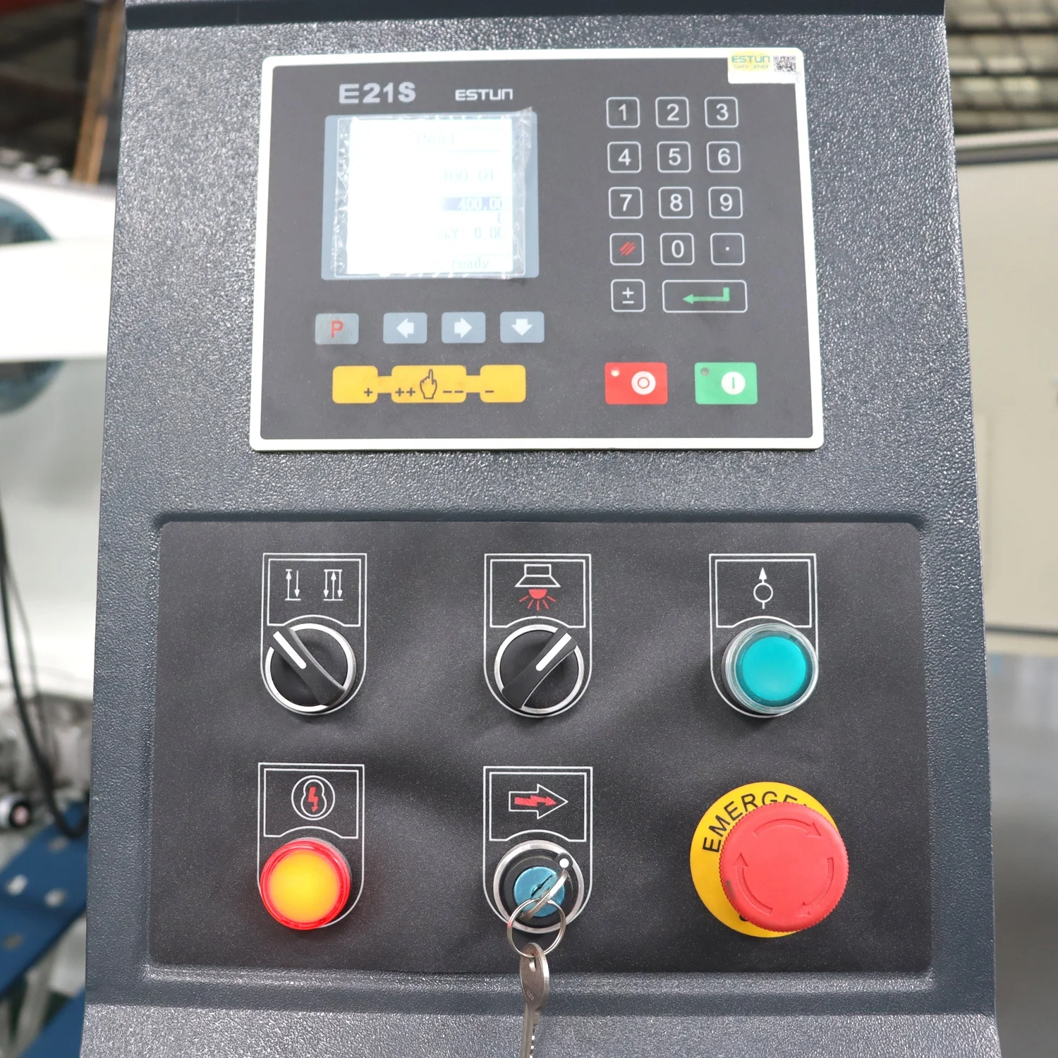 JUGAO 2-8mm Iron Stainless Steel Plate Sheet Hydraulic Swing Beam Shears Shearing Machine