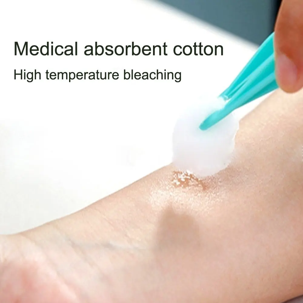 China Custom Wholesale OEM Surgical Sterile Hypoallergenic 100% Natural Cotton Soft High Absorbent Cotton Balls For Wound Clean