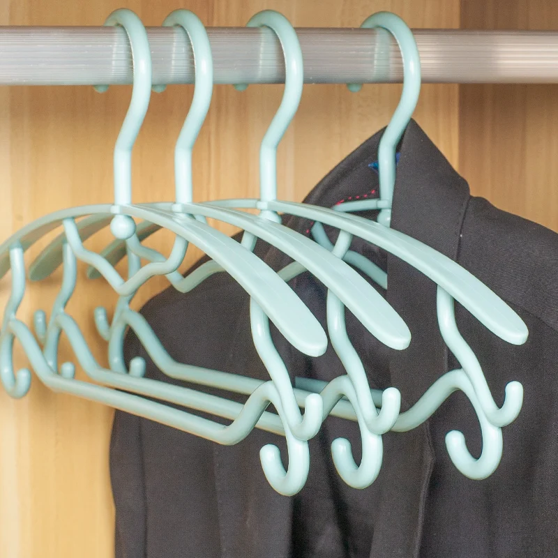 Wholesale Red Plastic Hangers Durable Use with Flexibility Glossy Single Tier Hook Type Installation for Cloths Wardrobe