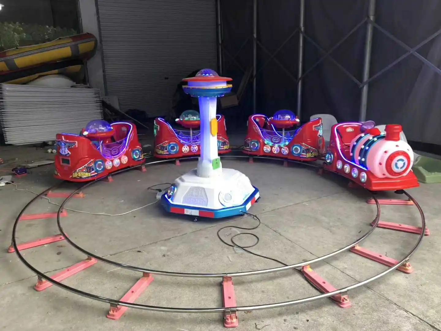 LYER6244 rail train, new design 4 seats mini train, British style ride on train