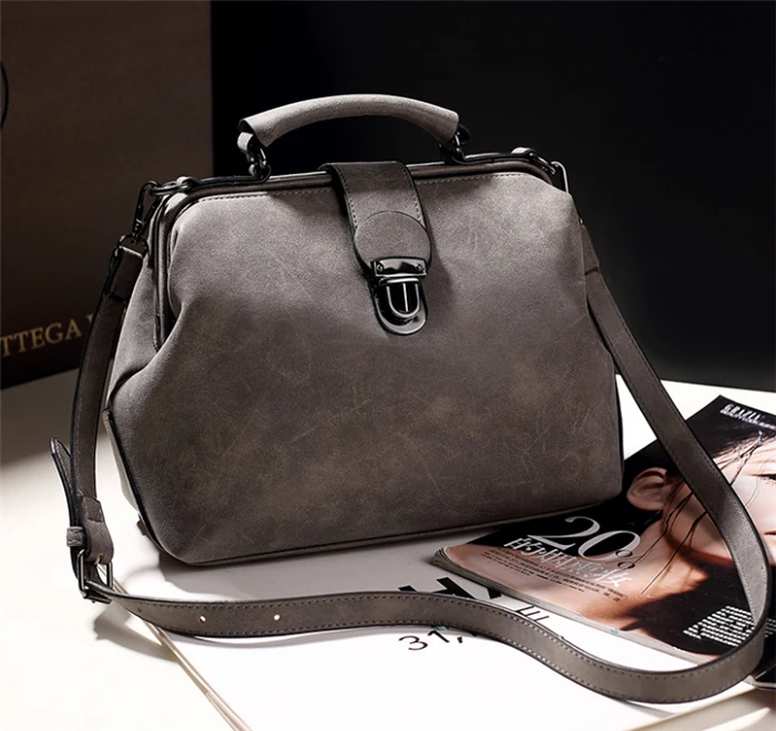 Hot sale euro america fashion latest black clip purse ladies bags handbag