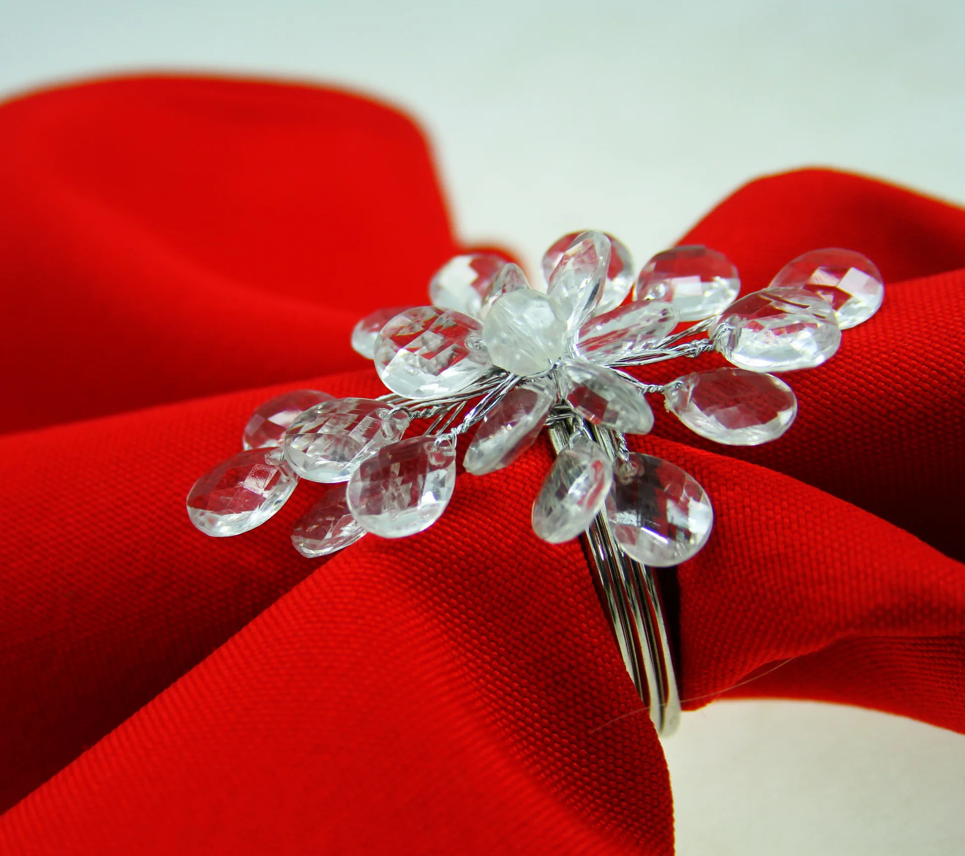crystal acrylic flower napkin ring, decoration napkin holder