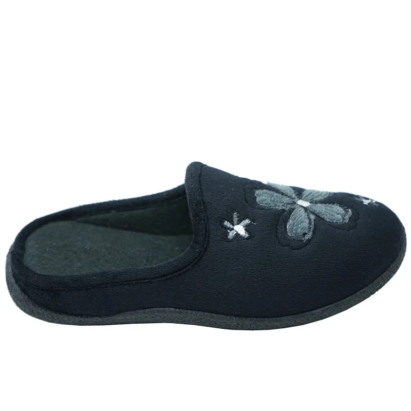 All black embroidered blue flowers nap cloth upper super-soft velvet lining  house slipper for old ladies