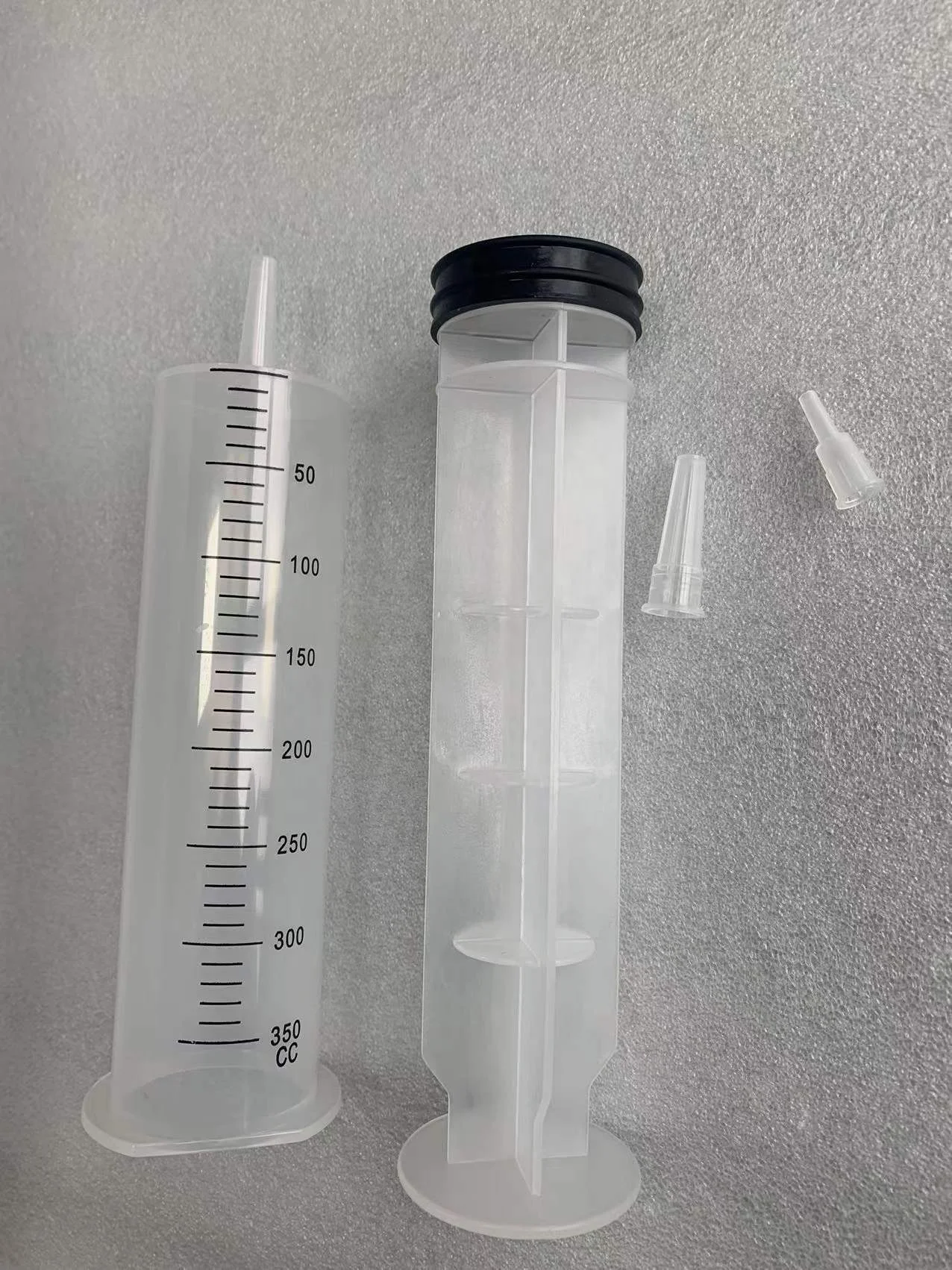 Medical large Feeding Syringe makes it easy to feed patients