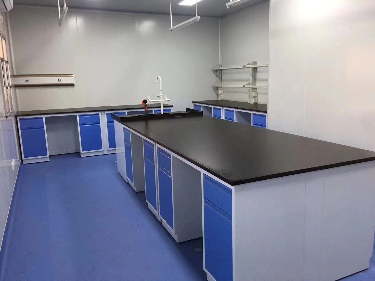 laboratory table microbiology clean bench with chemical resistant sink bench centre table