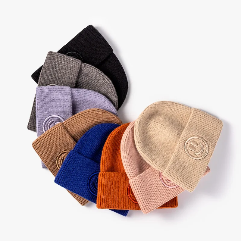 Wholesale Amazon Hot Sale High Quality Popular Unisex Colorful Warm Thick Smile Winter Hats Custom Logo Happy Face Beanie