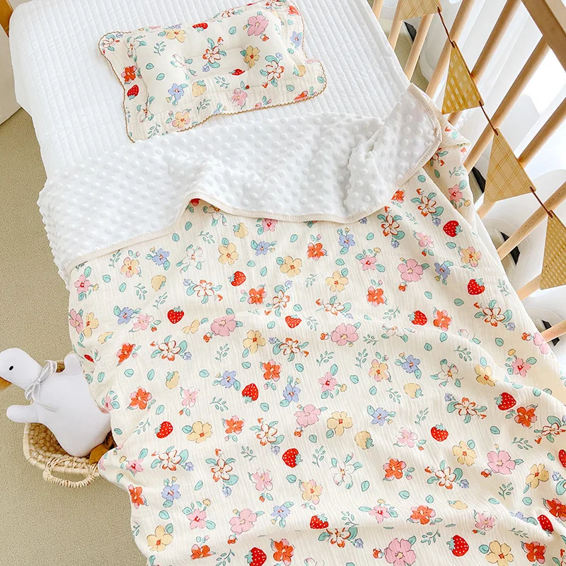 Wholesale 100% Organic Bamboo Muslin Soft and Cute Animal Dot Prints Muslin Baby Blanket for All Seasons