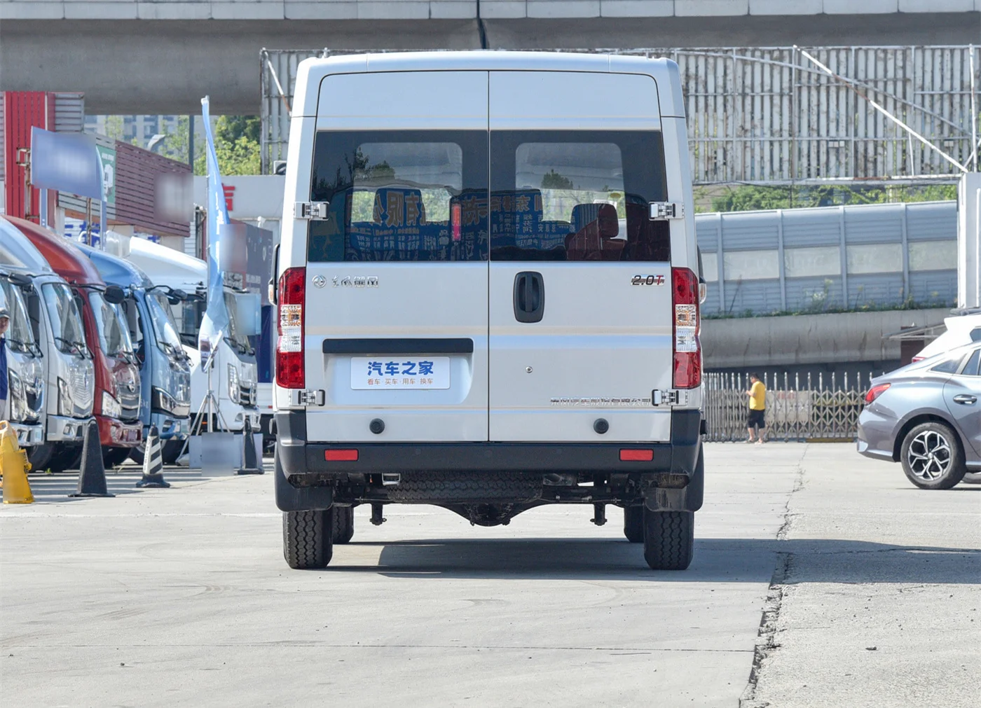 Высокое качество LHD dongfeng микроавтобус автомобиль бензин 7 мест новые мини Роскошные автобусы