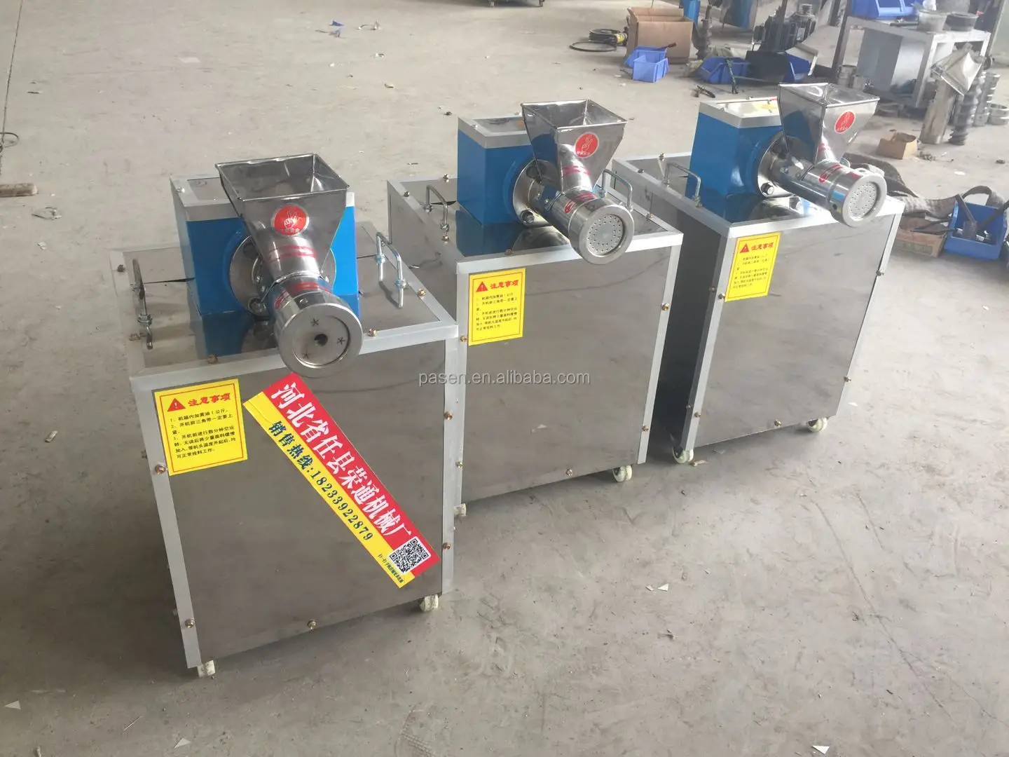 China automatic corn snack making machine sweet potato flour making machine paste extruder