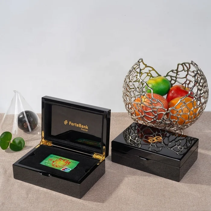 Коробка для хранения кредитных карт Подарочная коробка роскошная деревянная на заказ бизнеса черный картон сделанный вручную с логотипом под дерево