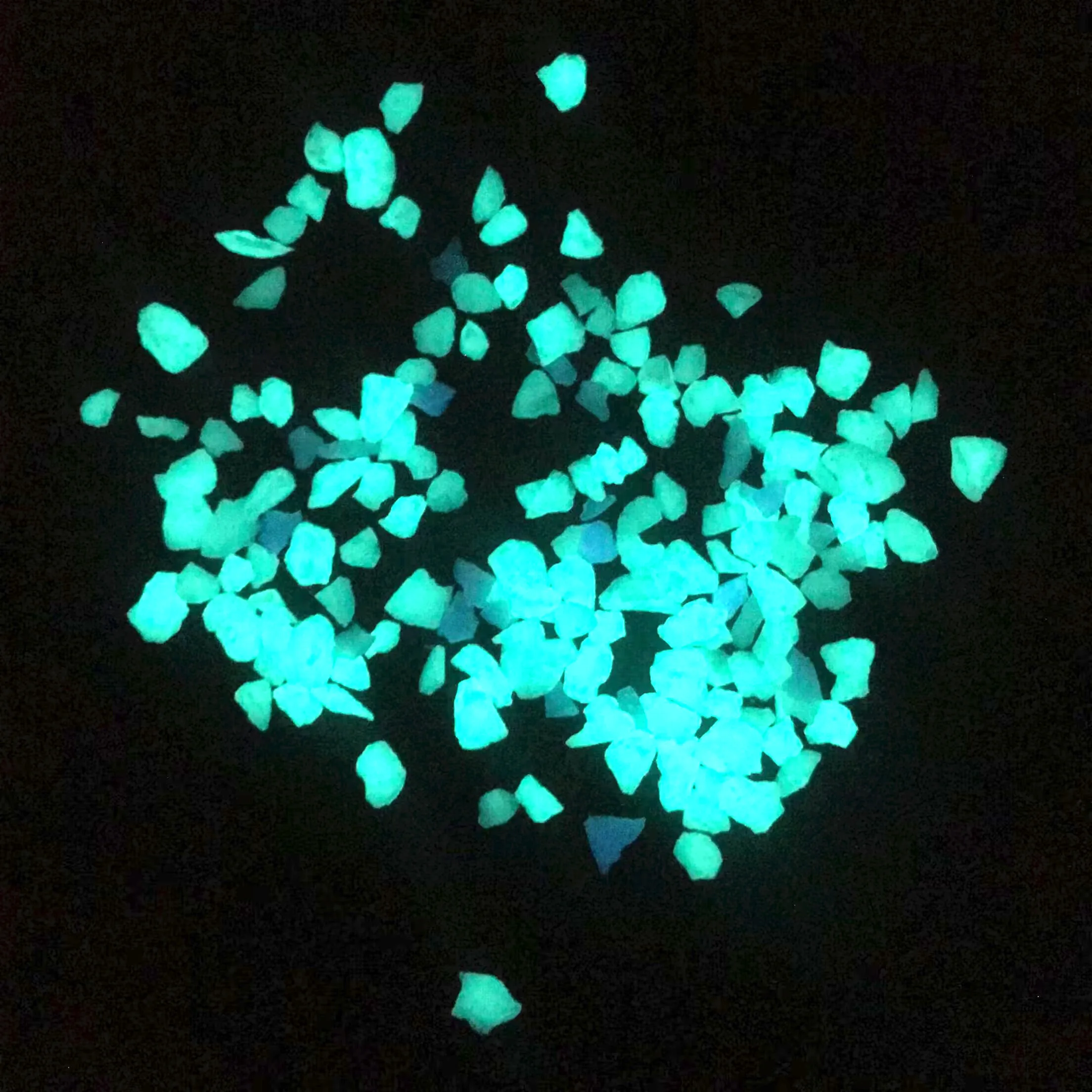 Premium High Performance Glow Stones Pebbles Luminous Rocks For Concrete And Asphalt Substrates