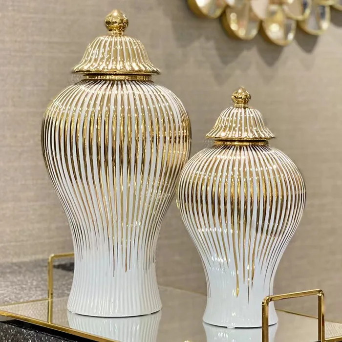 Elegant Ceramic Flower Vase With Electroplated - Decorative And Functional Flower Vase For Home Or Office