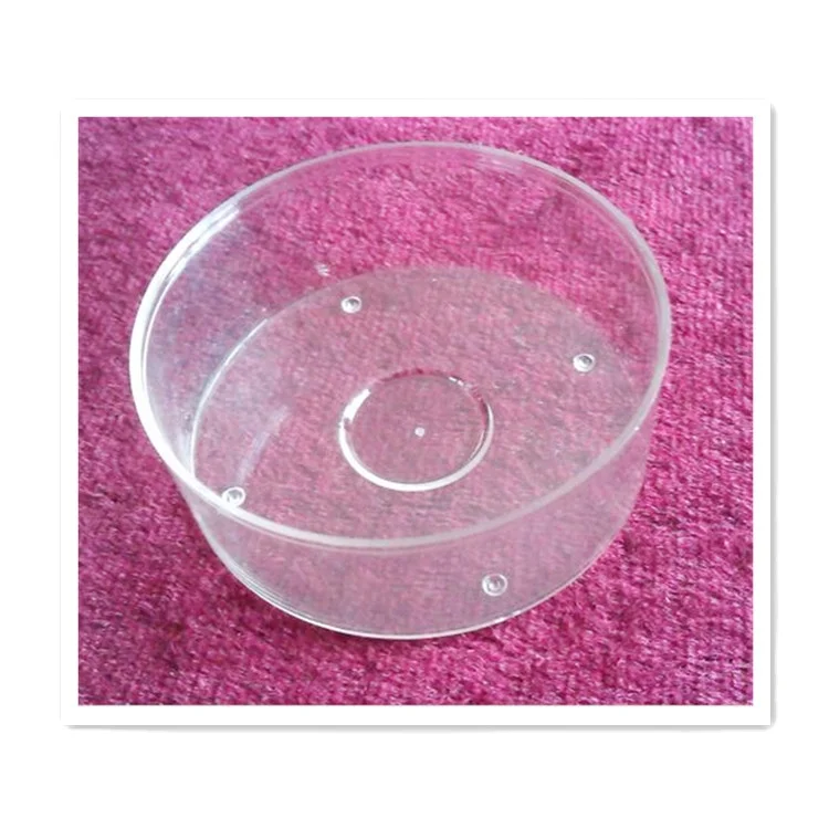 Пустые пластиковые чашки для чая на день рождения