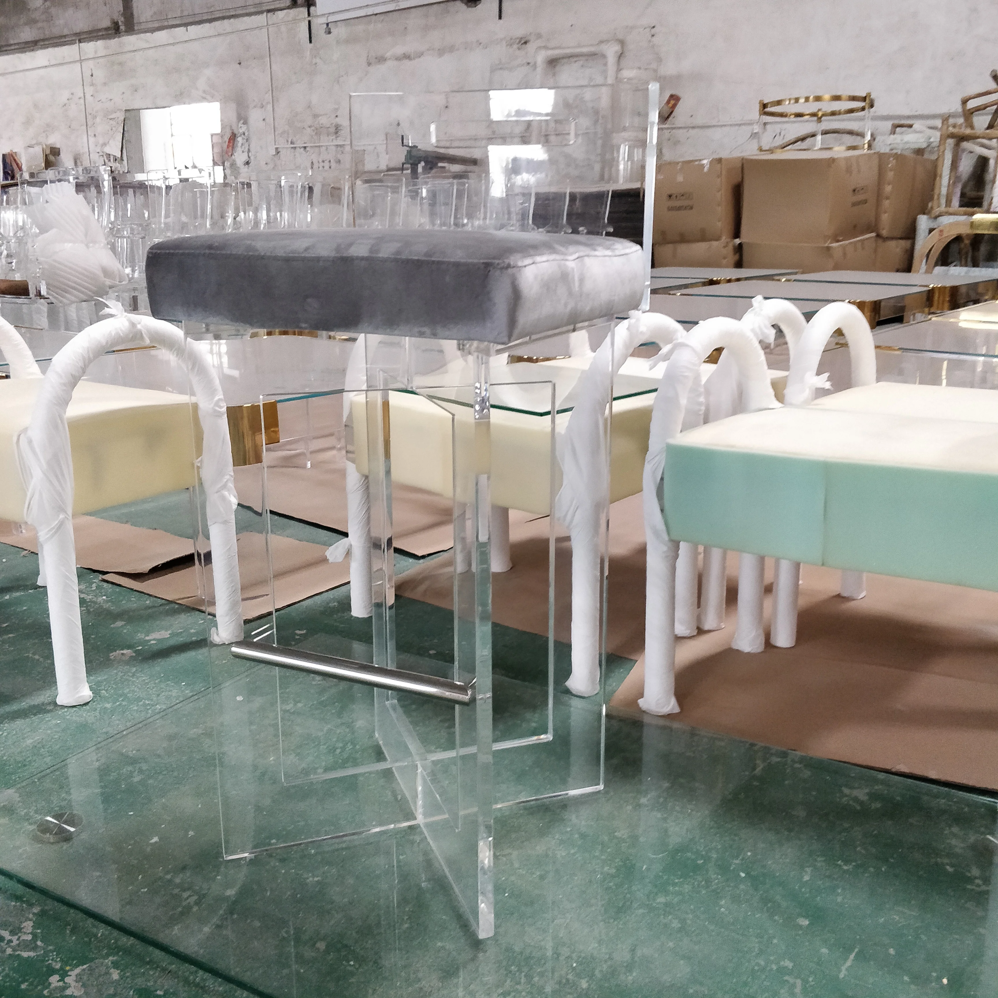 Factory Price OEM ODM Modern Design Cross Stool Transparent Acrylic High Bar Stool Chair with brass metal