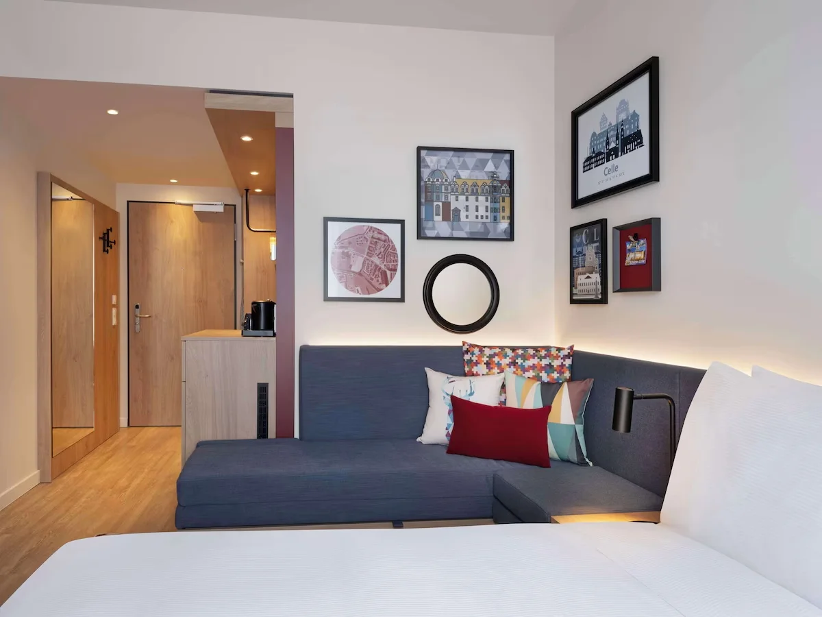 Germany Hotel Furniture Suppliers for Sale Hampton By Hilton Hotel Beds Room Furniture Hotel