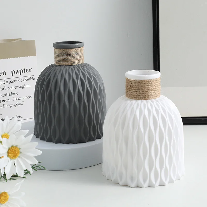 Durable Plastic Vase Home Decoration Pink Lovely Artificial Flower Vase Table Decoration Vases