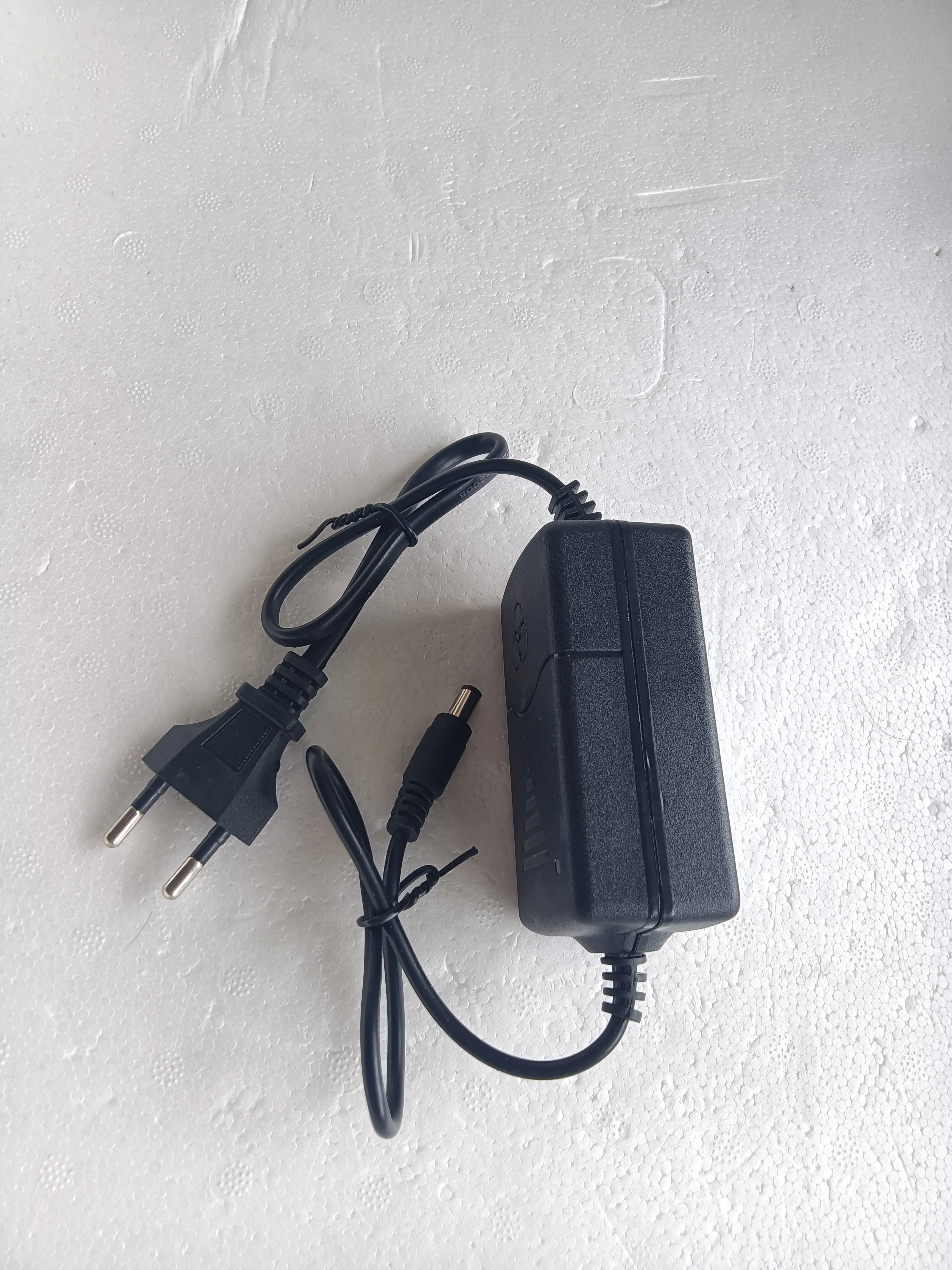Double wire EU/US/UK/AU Plug Adapter AC 100-240V To DC 12V 2A 2000mA Power Supply 5.5mm x 2.1-2.5mm For CCTV