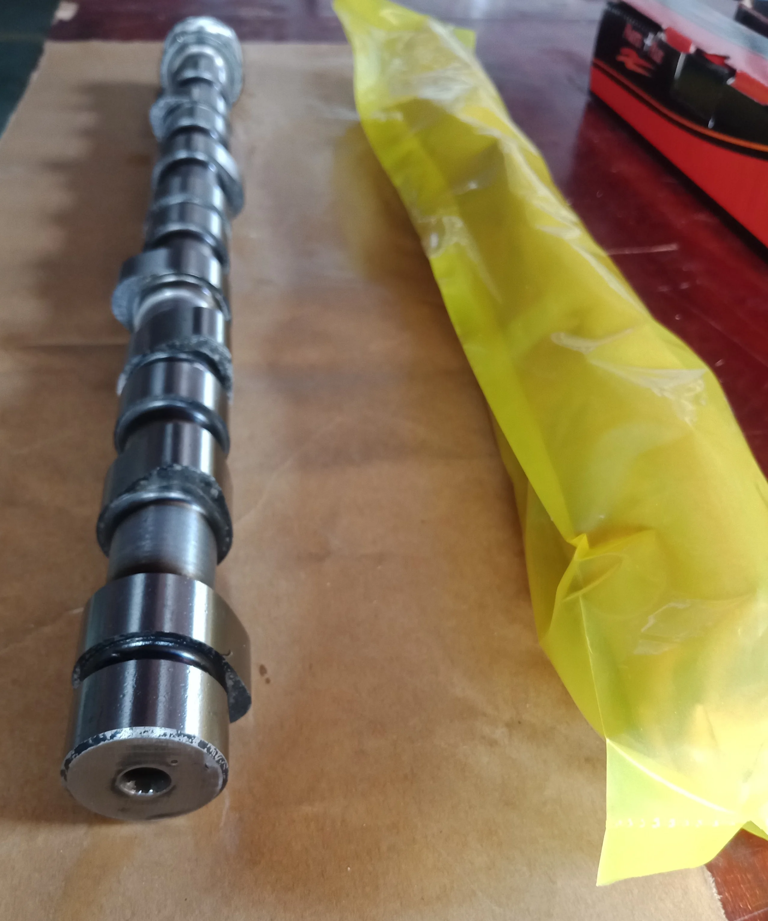 Factory direct sell high quality 4D56 camshaft MD137163 24110-42200 for Mit diesel engine